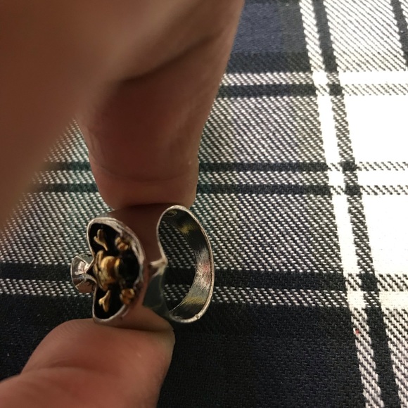 Men’s ring size 9
